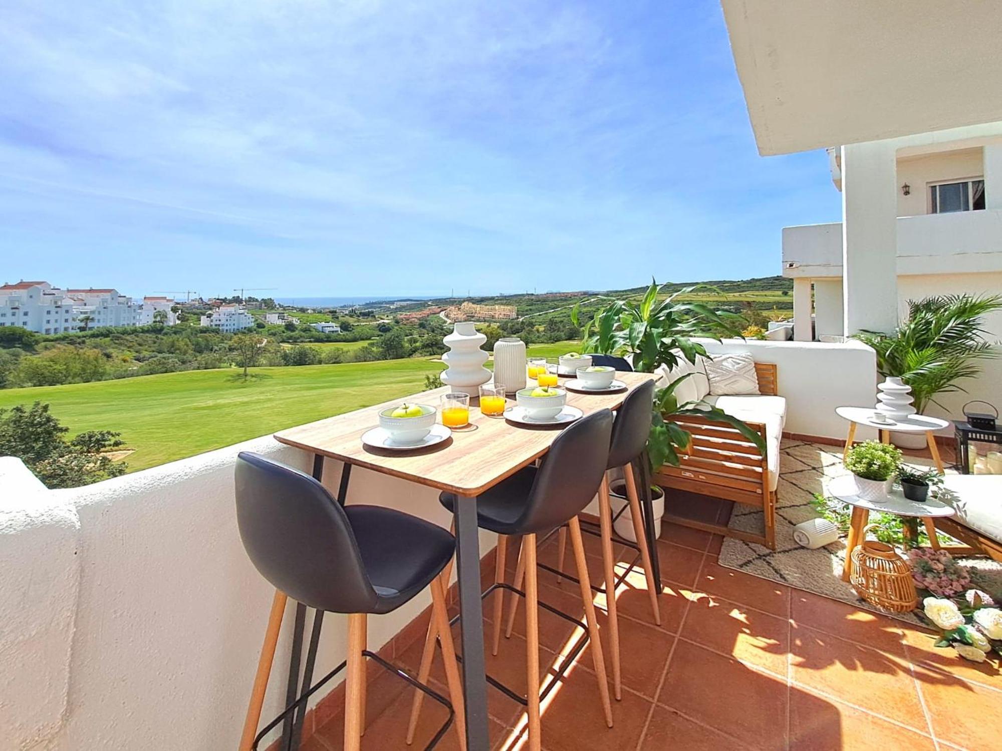 Apartament Noctua 1st Line Golf Valle 004 Estepona